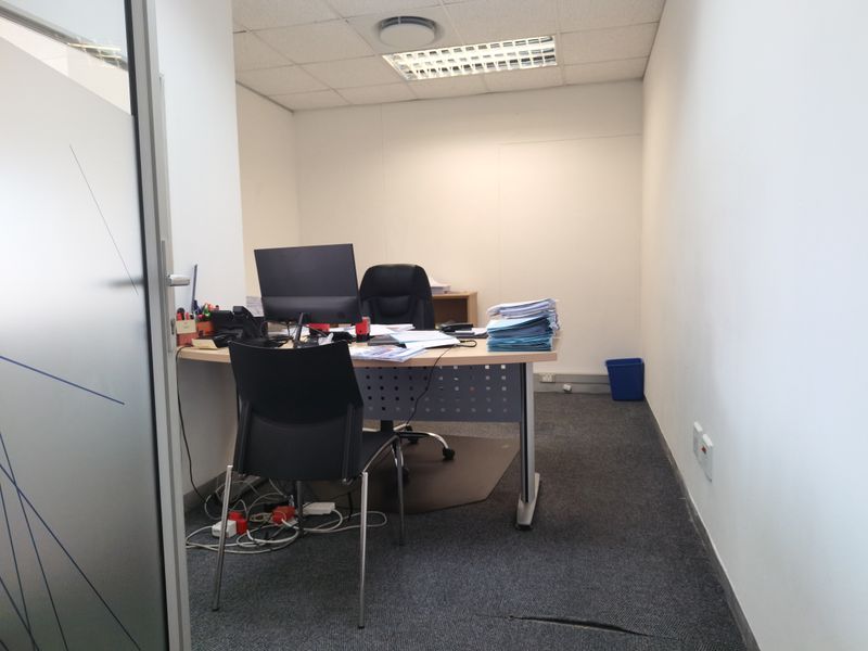 Commercial Space Available in Umhlanga Millennium Towers - Photo 9