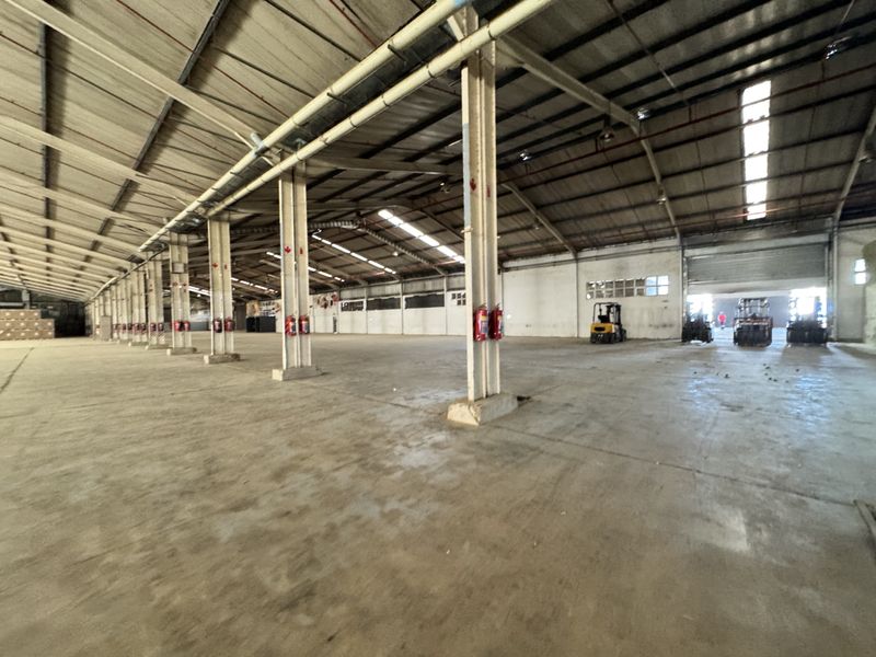 Warehouse For Sale in Phoenix Industrial - Photo 7