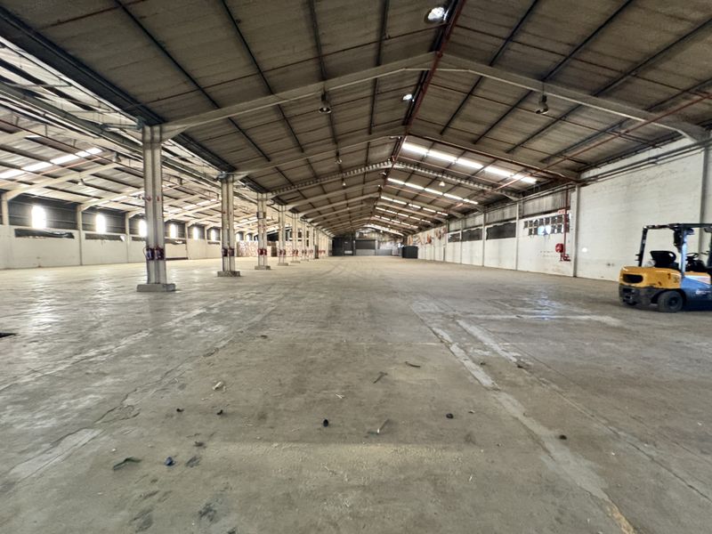 Warehouse For Sale in Phoenix Industrial - Photo 3