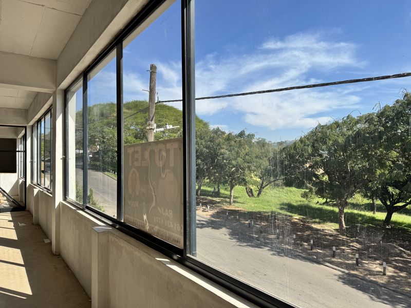 Prime First-Floor Retail Space in Avoca - Photo 3