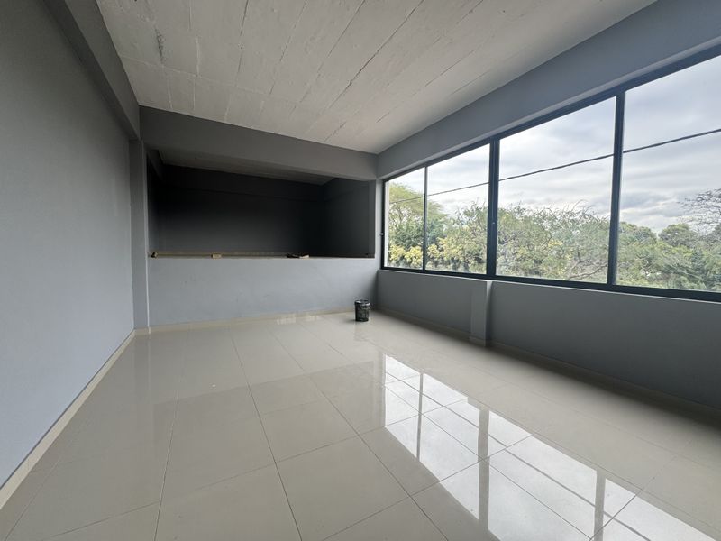 Prime First-Floor Retail Space in Avoca - Photo 7