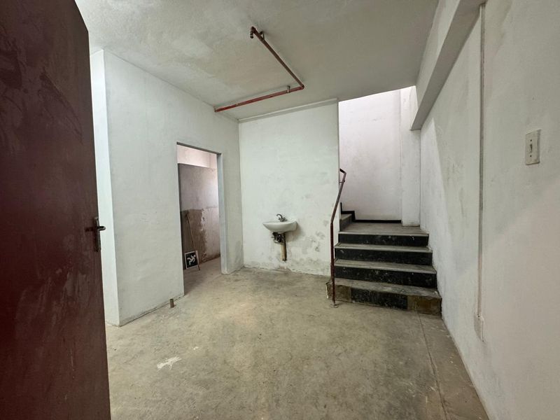 Warehouse To Let Phoenix Industrial - Photo 9