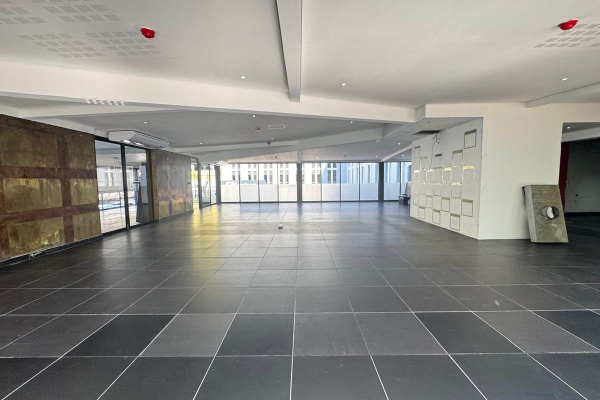 Premium Restaurant Vacancy In Vibrant Granada Square - Photo 4