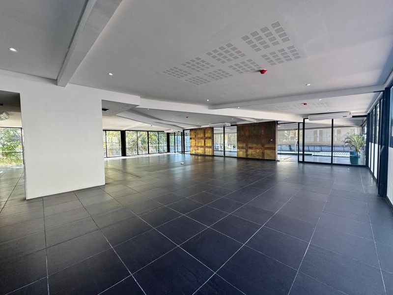 Premium Restaurant Vacancy In Vibrant Granada Square - Photo 9