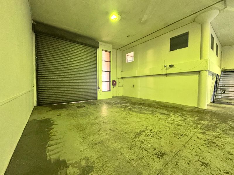 Warehouse Available To Let In The Sought- After Location - Photo 6