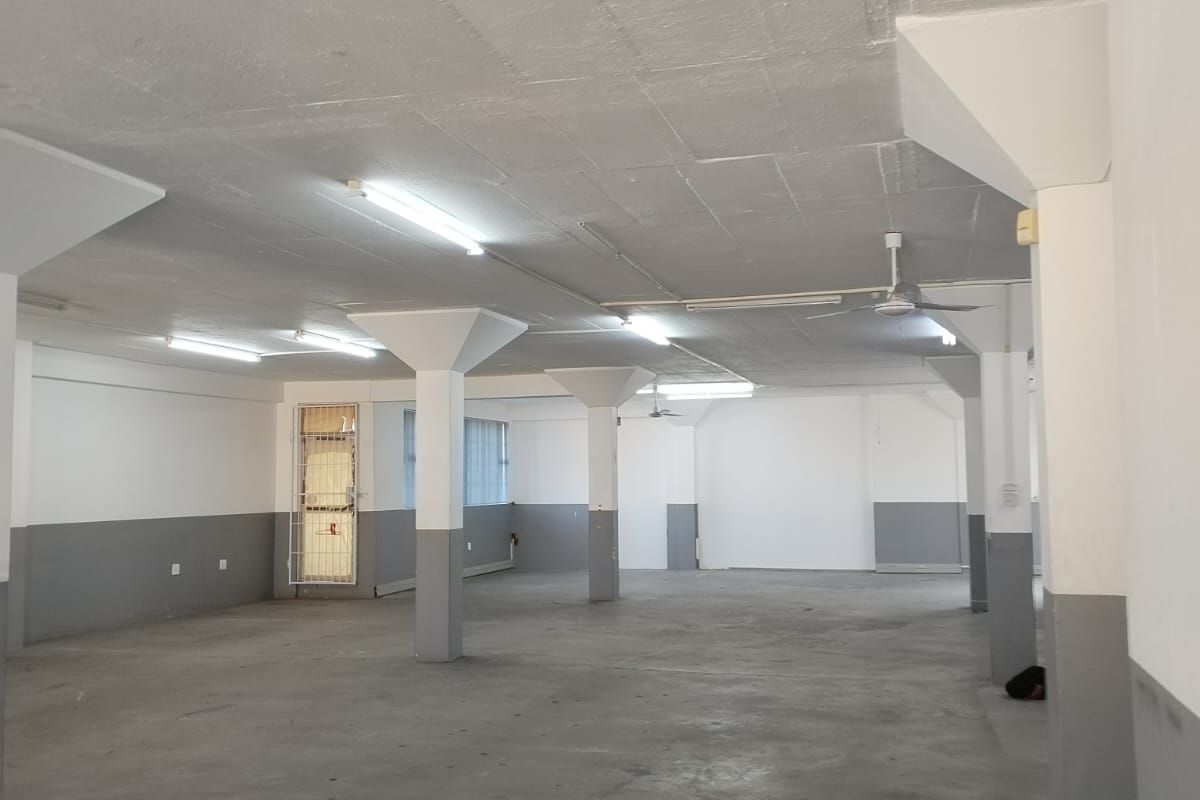 Factory / Office Space To Let - Photo 4