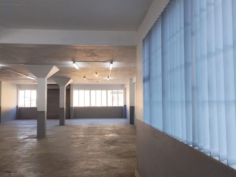 Factory / Office Space To Let - Photo 2