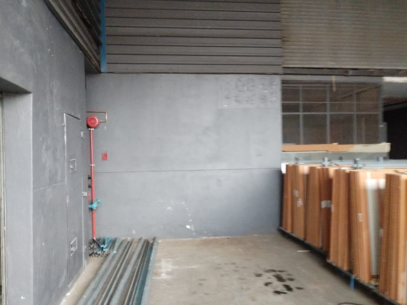 Manufacturing Warehouse -To Let - Photo 5