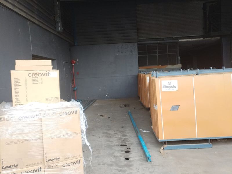 Manufacturing Warehouse -To Let - Photo 6