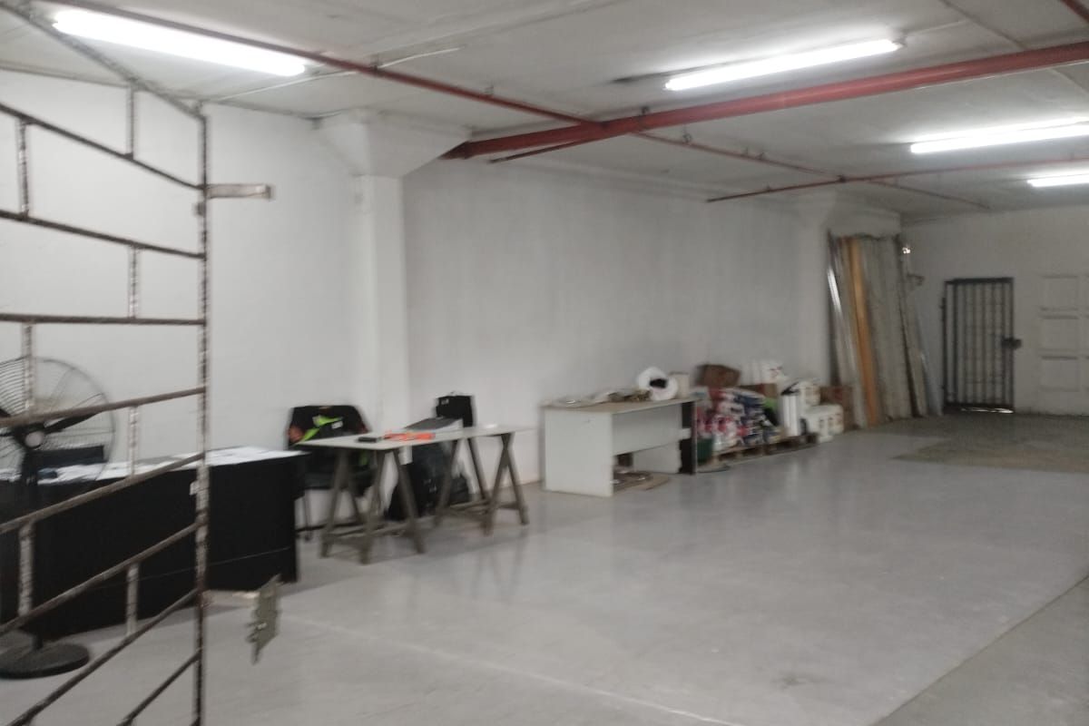 Manufacturing Warehouse -To Let - Photo 4