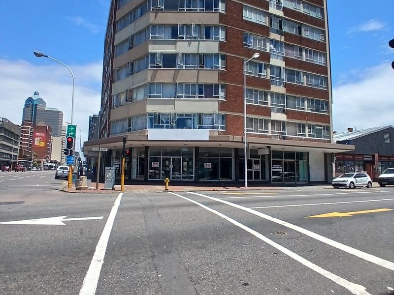 Retail / Shop/Supermarket - Photo 6