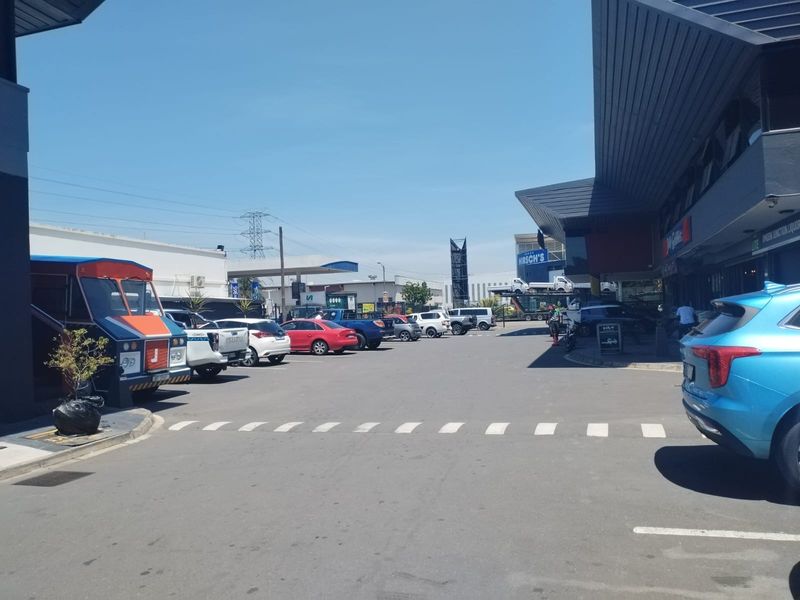 Restaurant /Office Space To Let - Photo 9