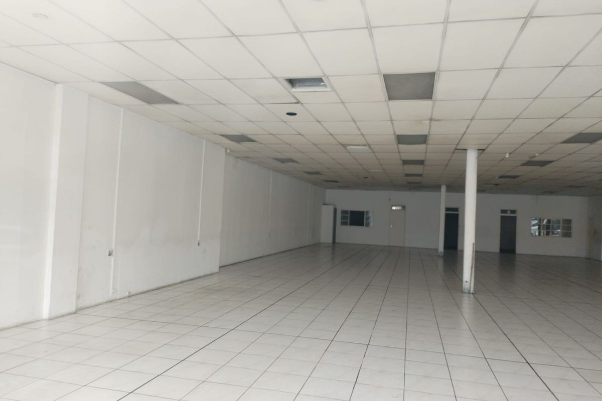 Spacious Showroom /Retail Space to Let in Durban Central - Photo 5