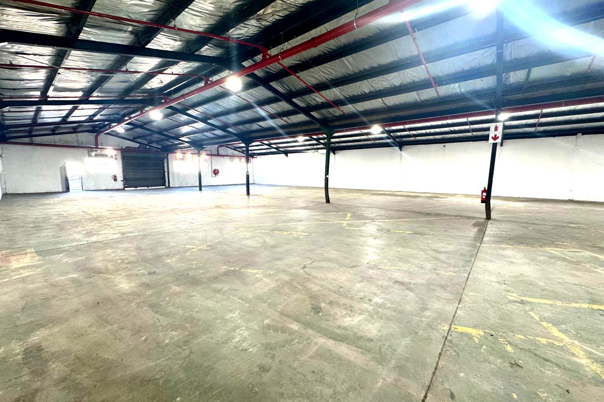 Warehouse space in the prime of Tongaat - Photo 3