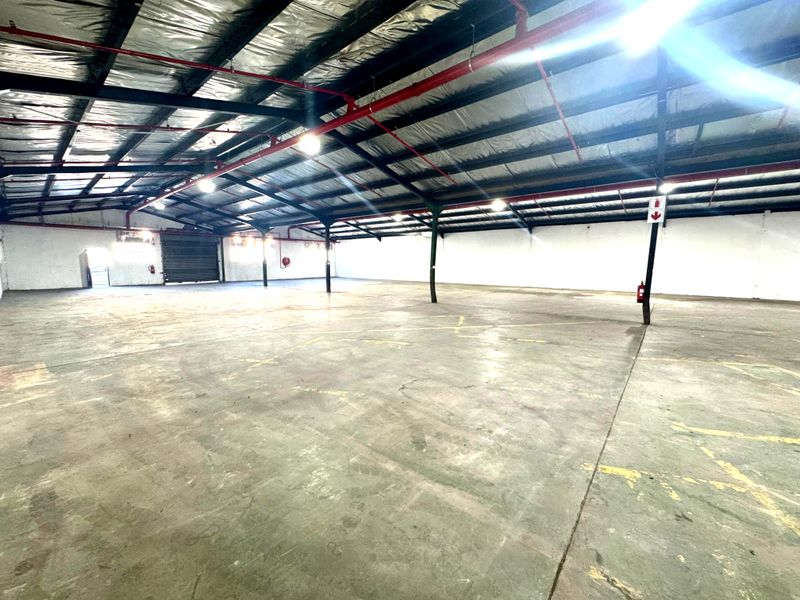 Warehouse space in the prime of Tongaat - Photo 3