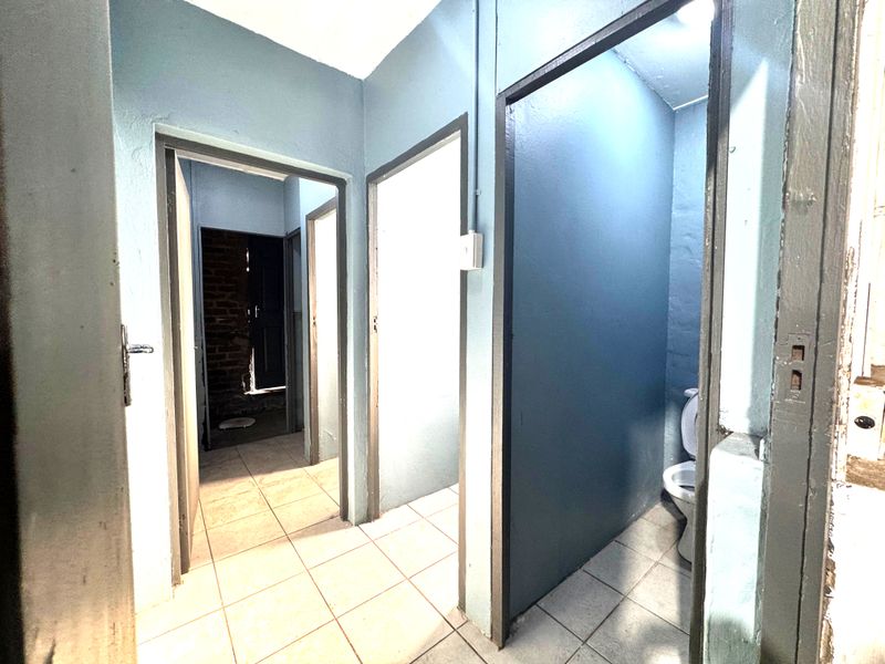 Warehouse space in the prime of Tongaat - Photo 7