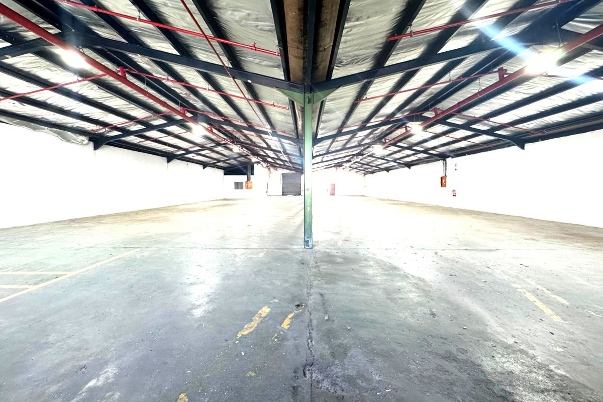 Warehouse space in the prime of Tongaat - Photo 2