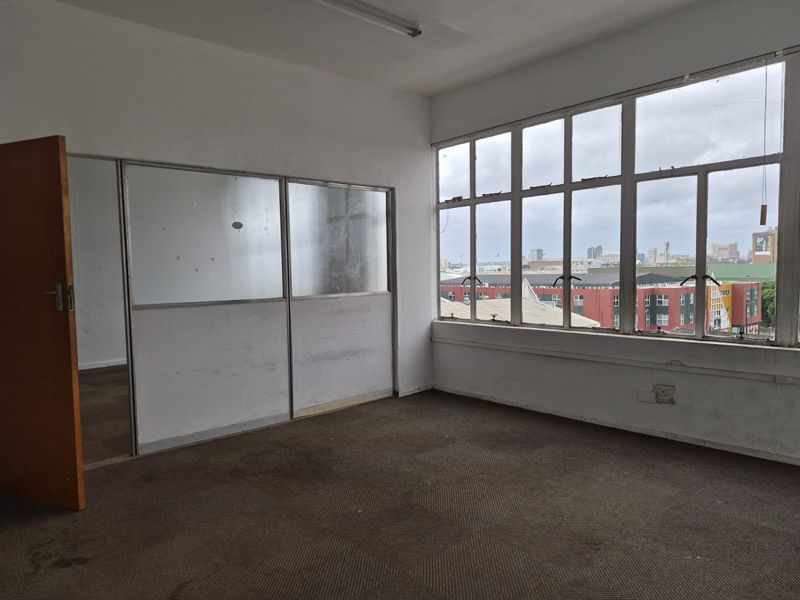 OFFICES TO LET IN STAMFORD HILL, DURBAN - Photo 2