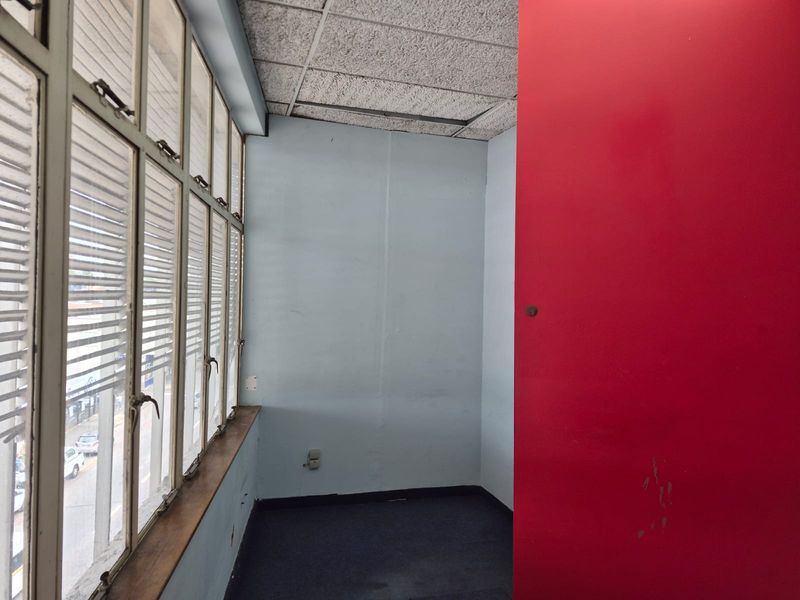 OFFICES TO LET IN STAMFORD HILL, DURBAN - Photo 5