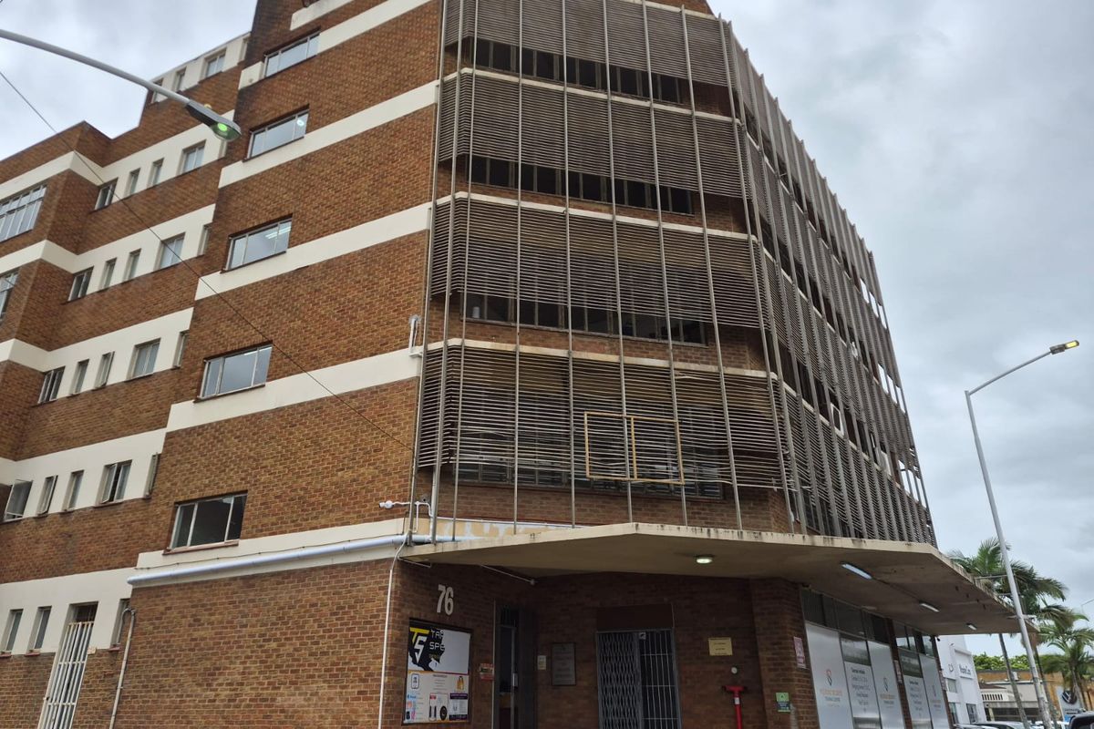 OFFICES TO LET IN STAMFORD HILL, DURBAN - Photo 4