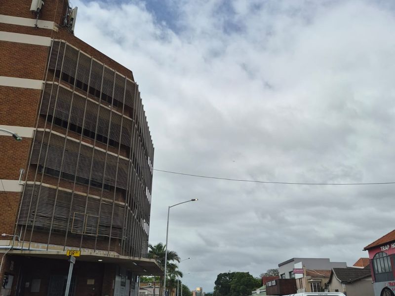200m2  FLOOR SPACE TO LET IN STAMFORD HILL, DURBAN - Photo 6