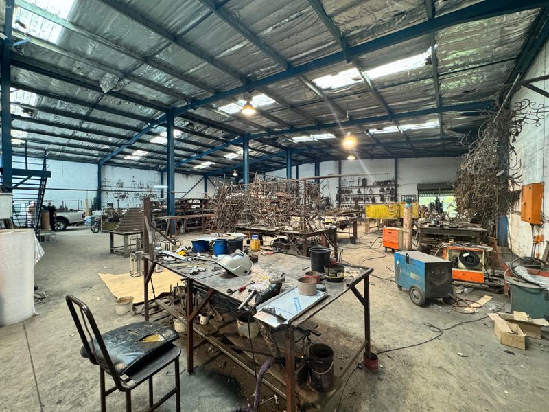 Big Space, Big Opportunity – 800sqm Warehouse Now Available! - Photo 2