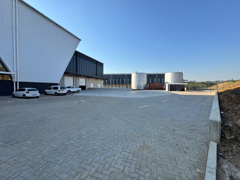 New Development Warehouse To Let In Red Hill - Photo 5