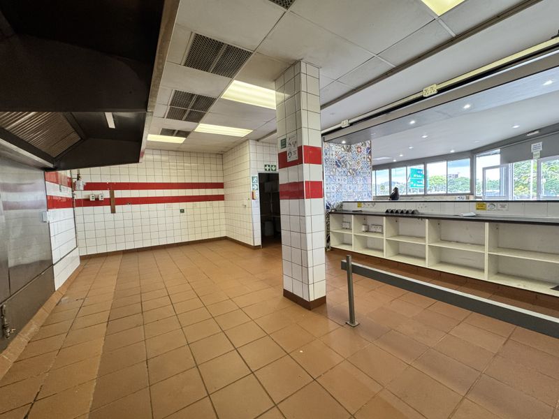 Retail Unit Available To Let in Pinetown - Photo 9
