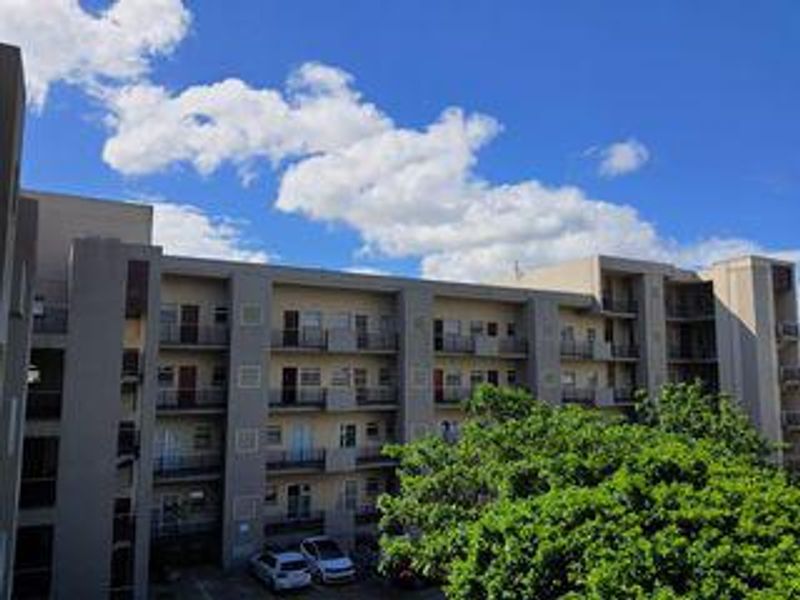 Investment Opportunity - Office Unit for Sale in Umhlanga, New Town Centre. - Photo 3