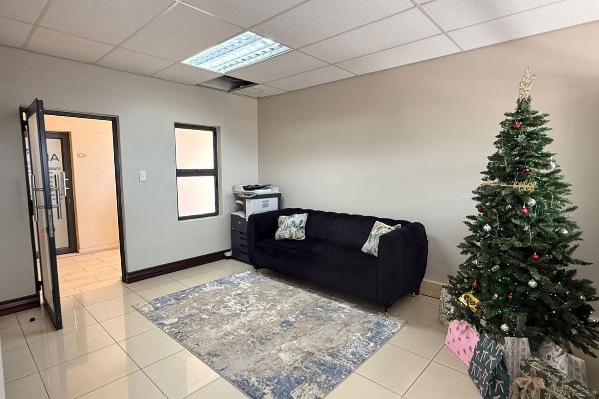 Prime Umhlanga Office Investment – Tenanted, Central & Priced to Sell - Photo 3