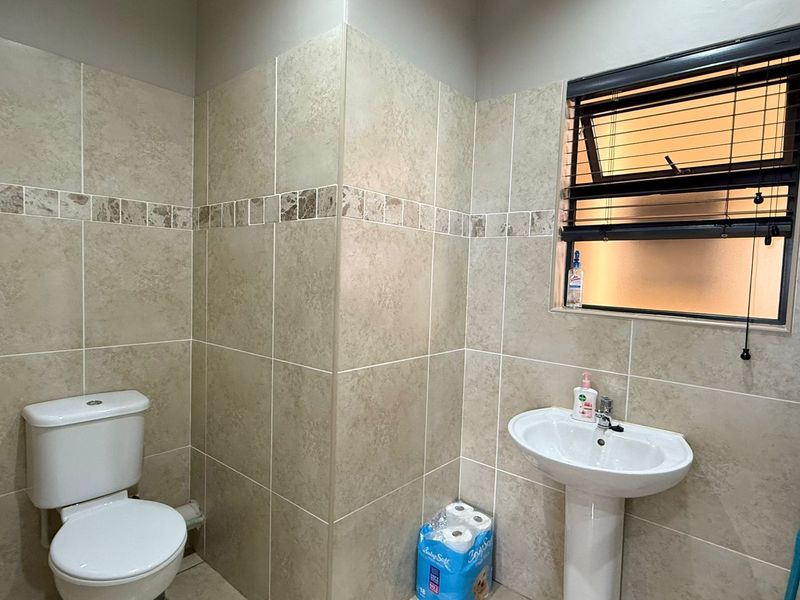 Prime Umhlanga Office Investment – Tenanted, Central & Priced to Sell - Photo 10