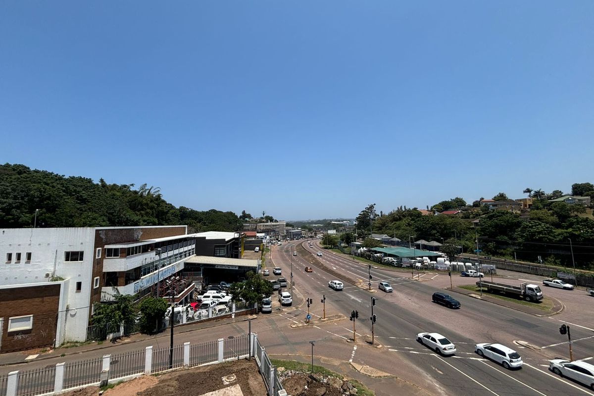 New Development: Commercial/ Industrial Stand alone Building for rental on Chris Hani Road, Durban. - Photo 5