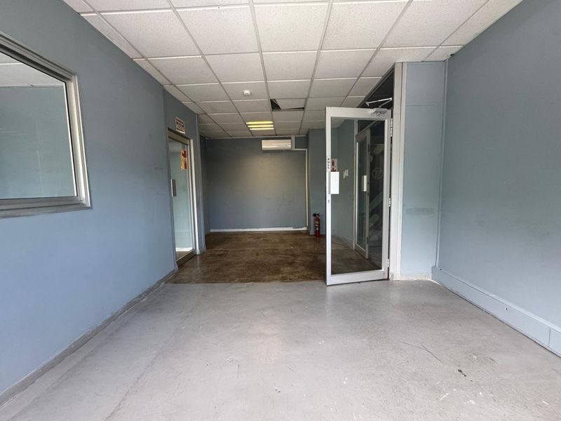 Office Space To Let In Broadway Durban North. - Photo 9