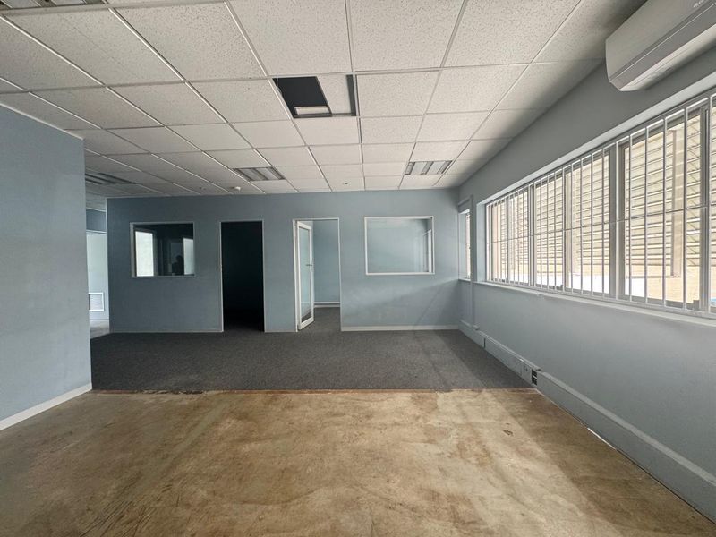 Office Space To Let In Broadway Durban North. - Photo 10