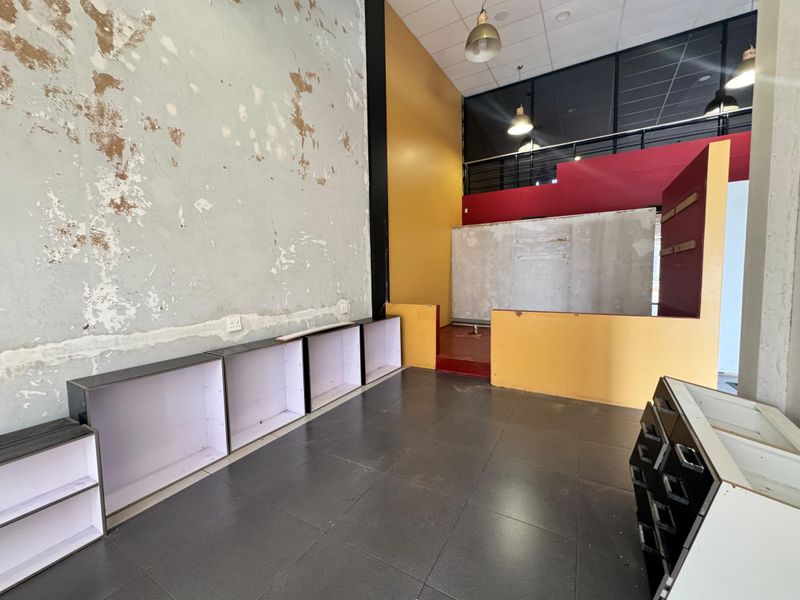 Showroom/ Retail To Let In Umhlanga. - Photo 3