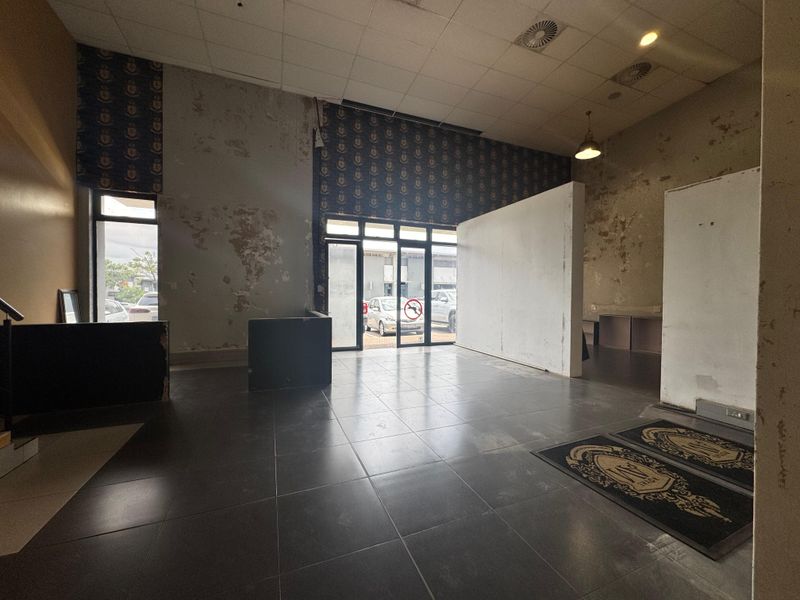 Showroom/ Retail To Let In Umhlanga. - Photo 9