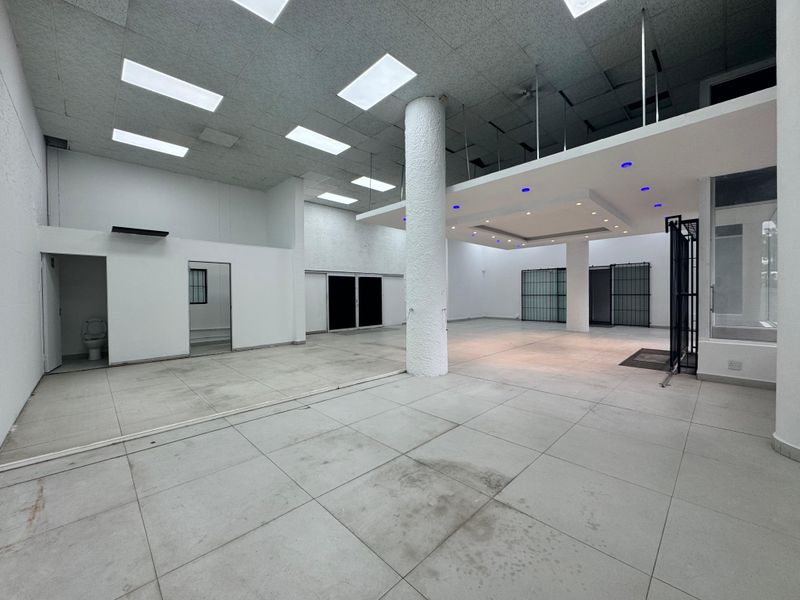 Prime Retail unit for Rent in Umhlanga Ridge. - Photo 4