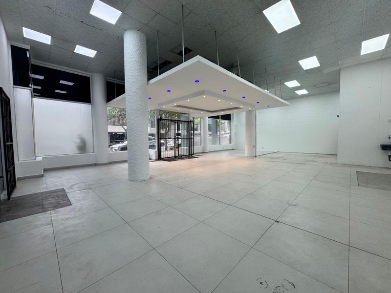 Prime Retail unit for Rent in Umhlanga Ridge. - Photo 8