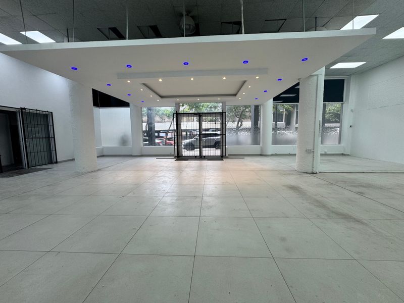 Prime Retail unit for Rent in Umhlanga Ridge. - Photo 9