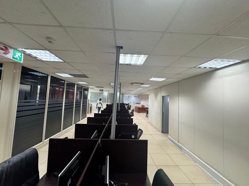 Office Space To Let In La Lucia Ridge. - Photo 5