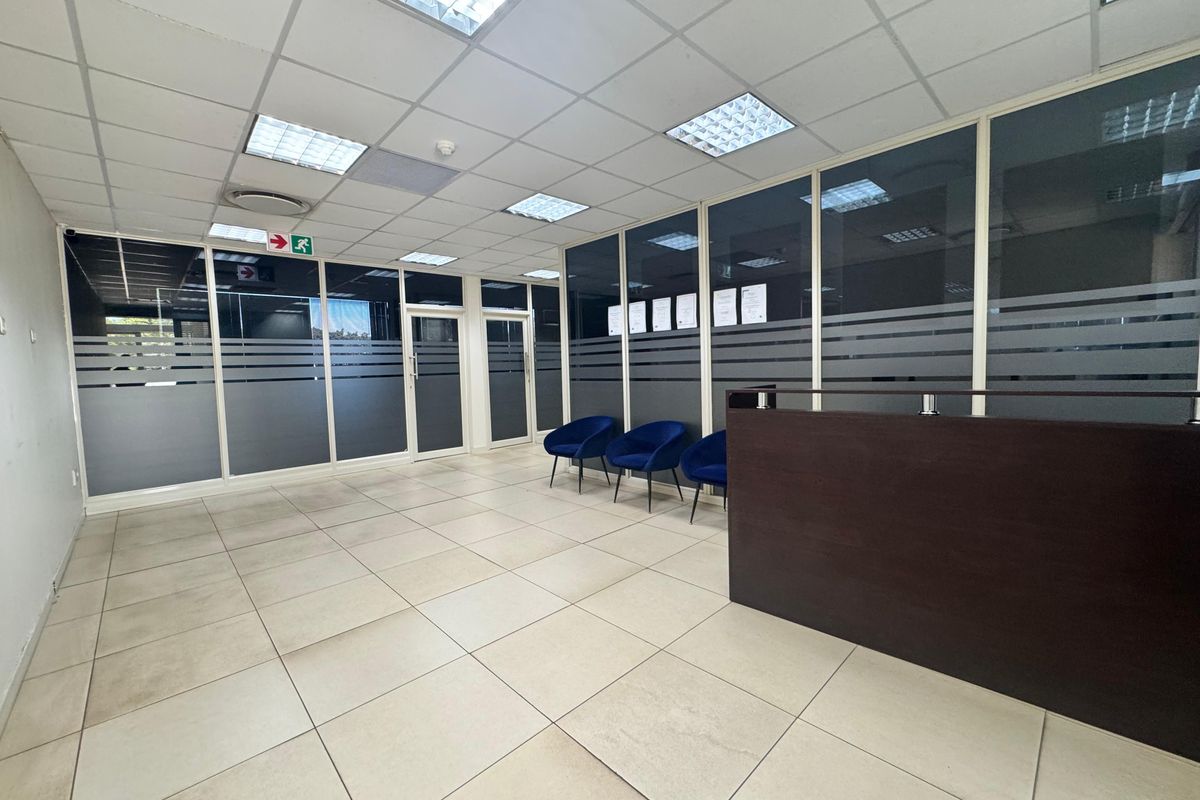 Office Space To Let In La Lucia Ridge. - Photo 2