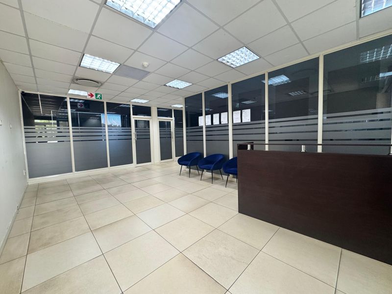 Office Space To Let In La Lucia Ridge. - Photo 2