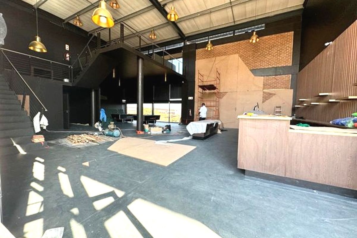 Prime Commercial Property for Sale in Umhlanga Ridge. - Photo 2