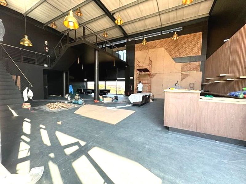 Prime Commercial Property for Sale in Umhlanga Ridge. - Photo 2