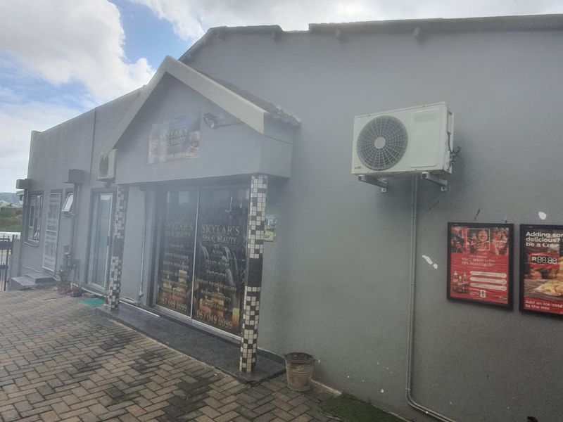 High-Exposure Commercial Investment | Fully Tenanted | Prime Phoenix Location - Photo 4