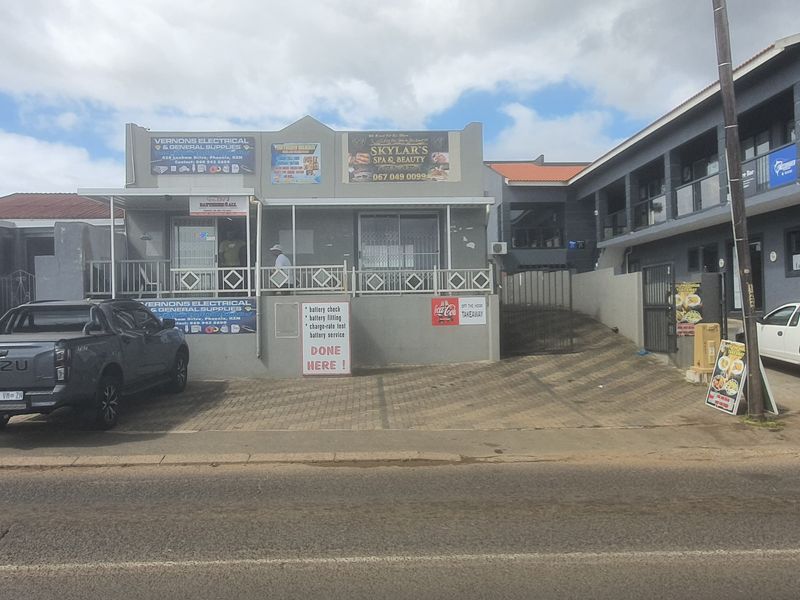 High-Exposure Commercial Investment | Fully Tenanted | Prime Phoenix Location - Photo 3