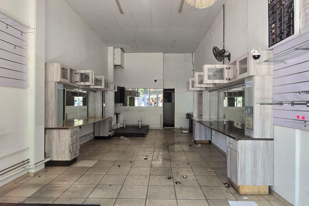 Available Retail Space - Umhlanga - Photo 3
