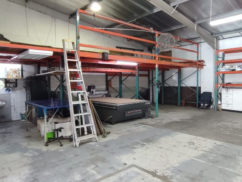 MINI FACTORY TO LET - PRIME GLEN ANIL LOCATION - Photo 4