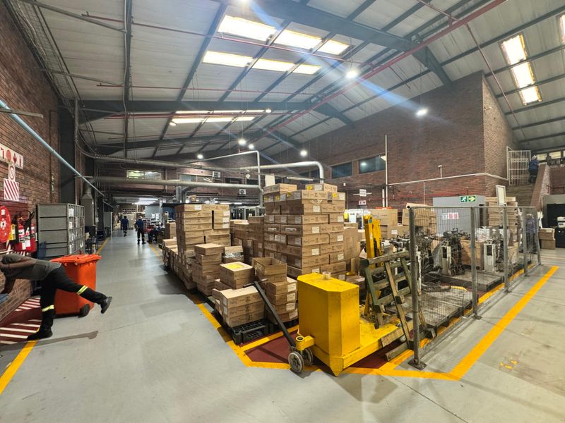 Industrial Property To Let in Briardene. - Photo 6