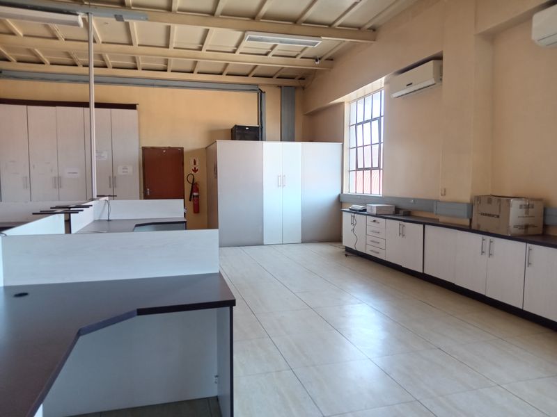 Versatile Double-Storey Office Space To Let in Riverview Park, Verulam - Photo 2